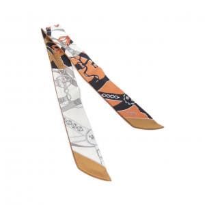 エルメス LA PROMENADE DU MAIN FOEVER ツイリー 064289S スカーフ