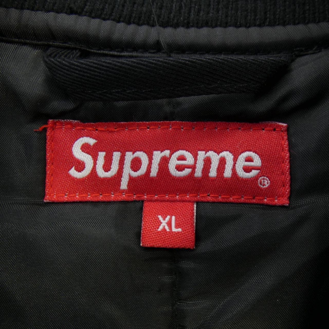 シュプリーム SUPREME ベスト