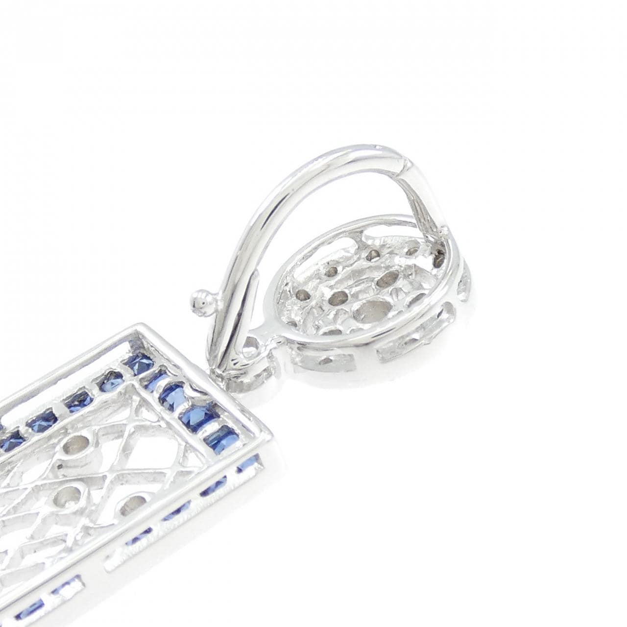 750WG サファイヤ ペンダント 2.20CT