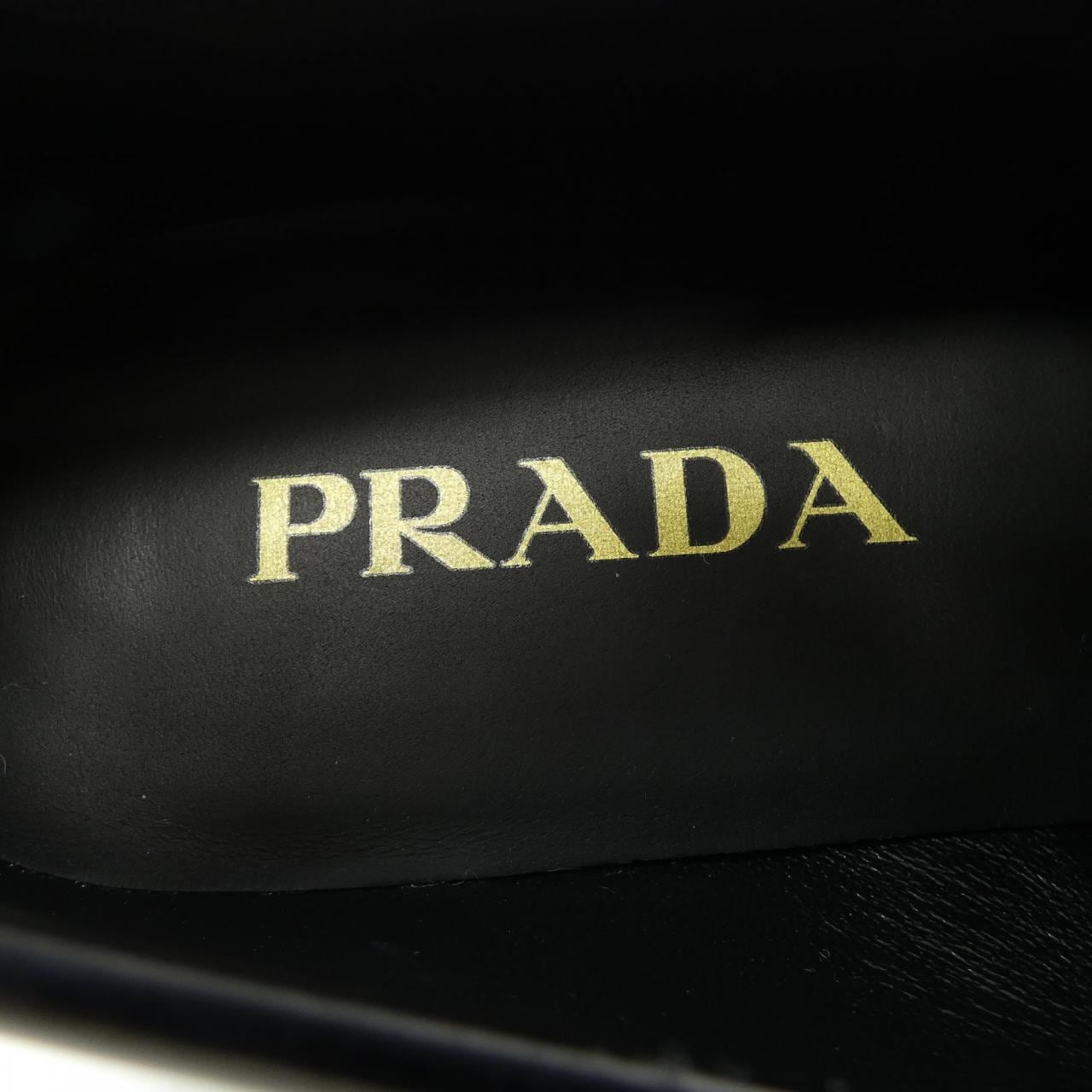 プラダ PRADA トライアングルロゴ　ローファー 1D813N シューズ