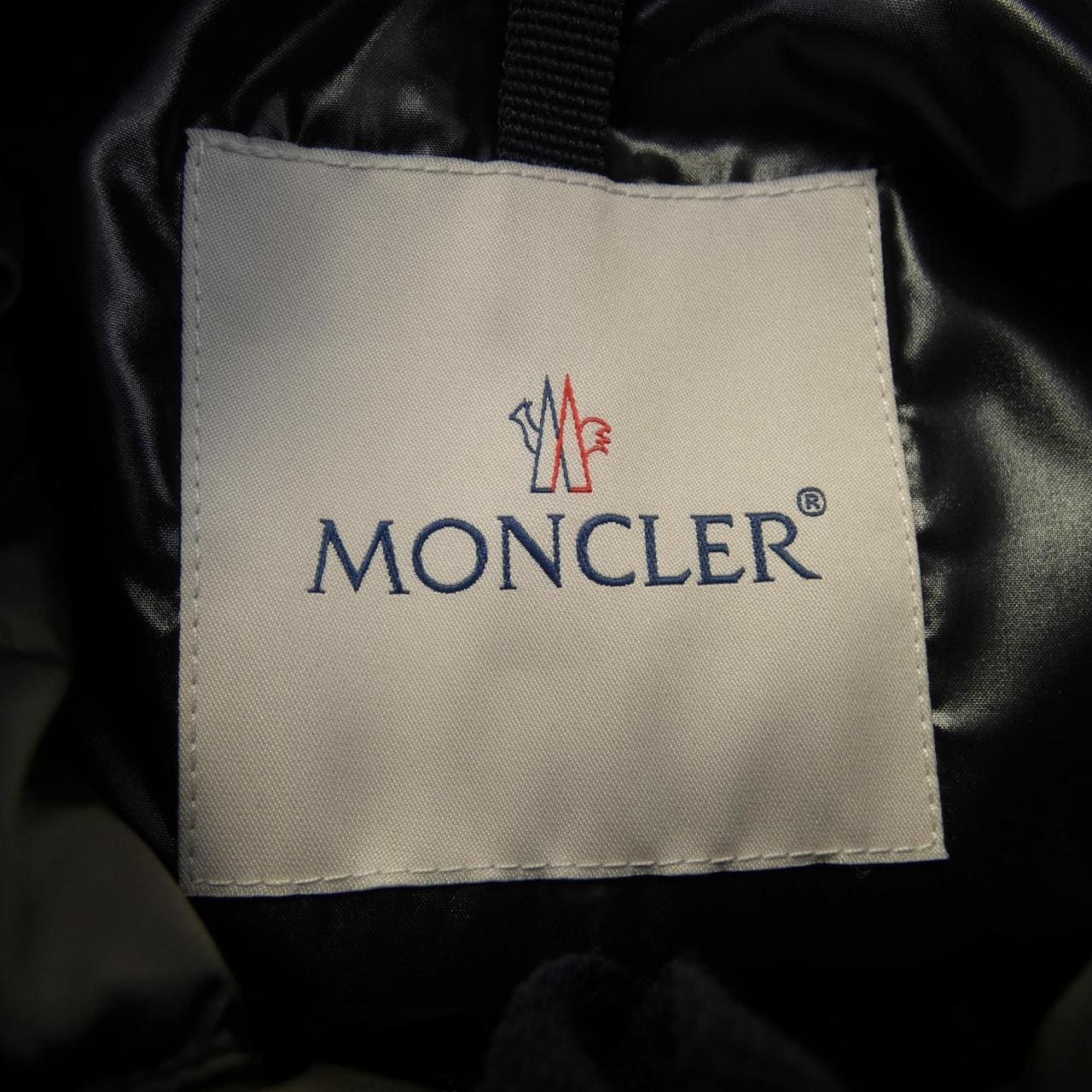 モンクレール MONCLER PARANA ダウンジャケット