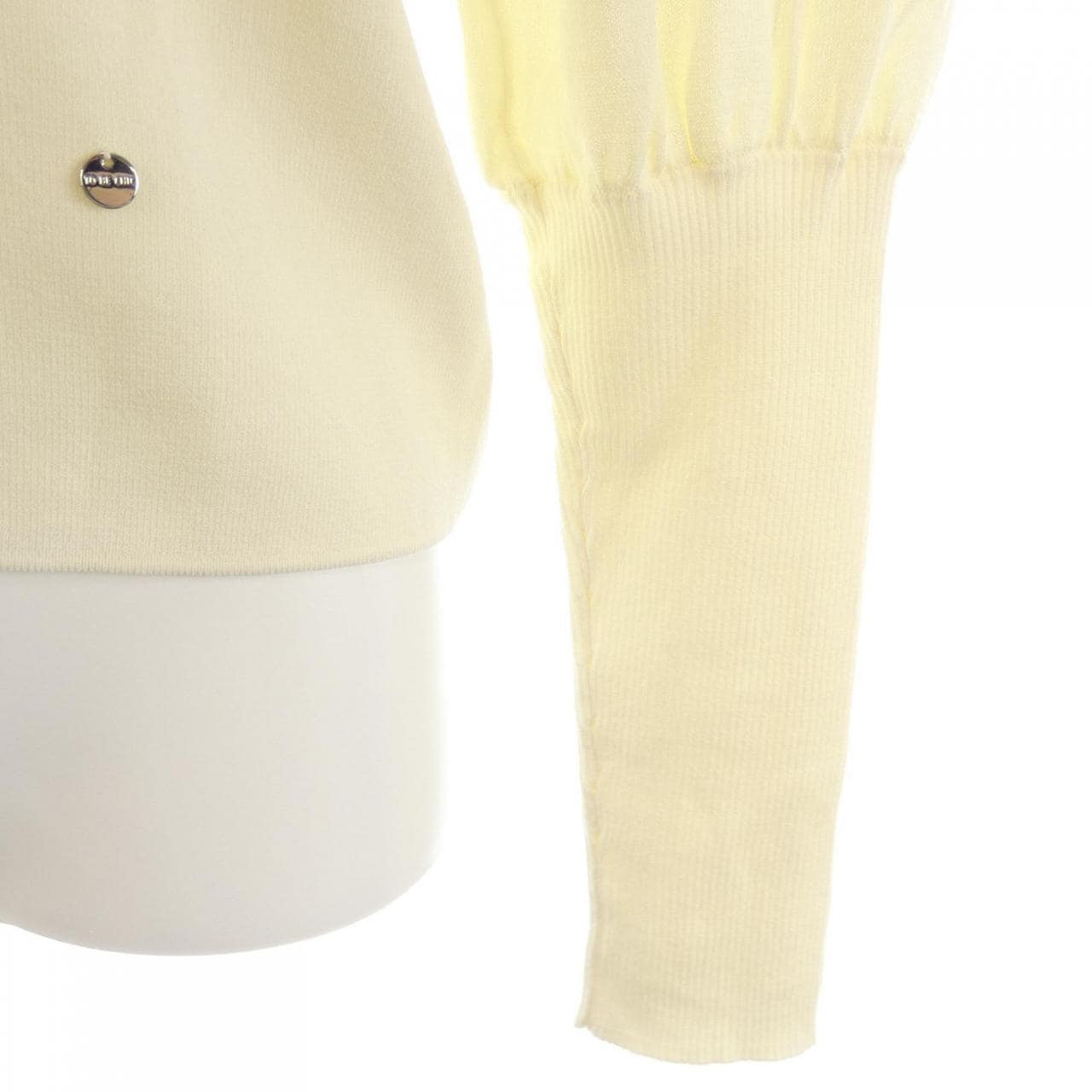 トゥービーシック TO BE CHIC トップス