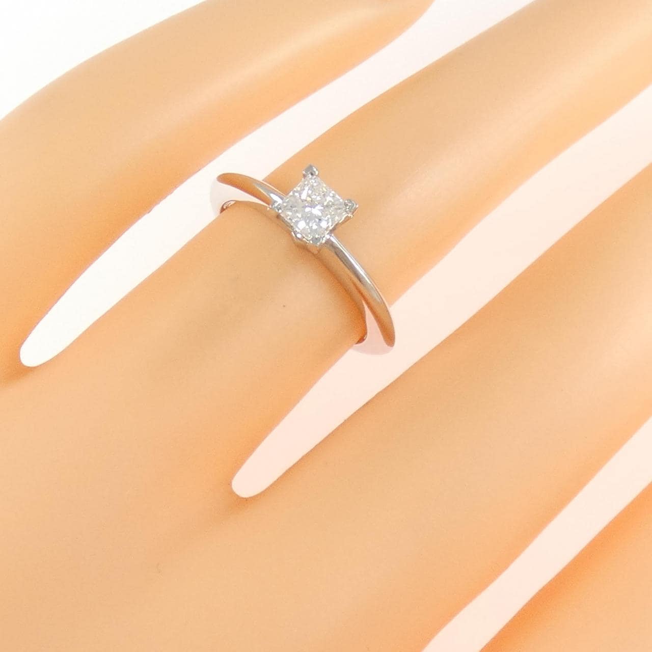 ティファニー プリンセス リング 0.34CT G VS1
