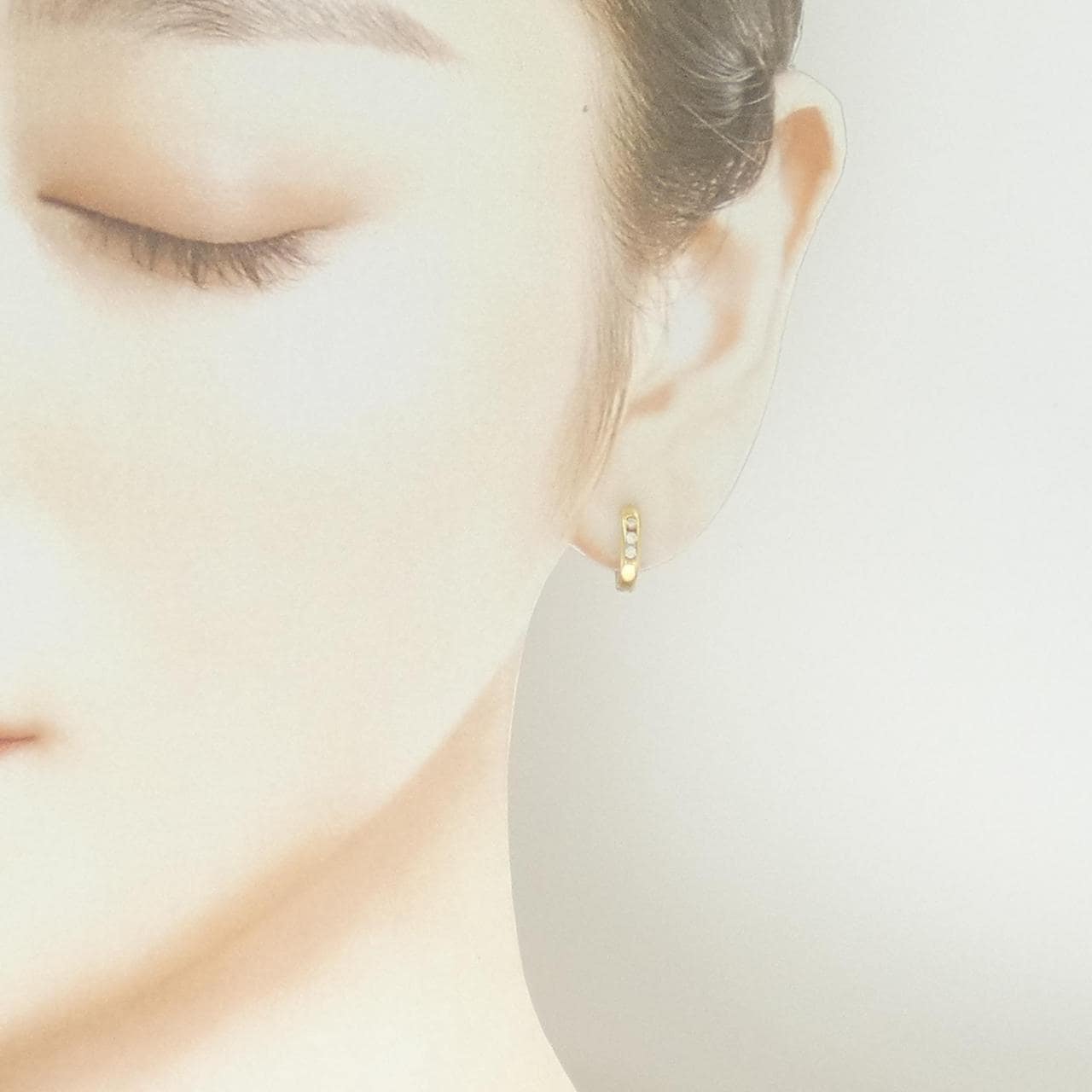 K18YG鑽石耳夹0.04克拉单耳