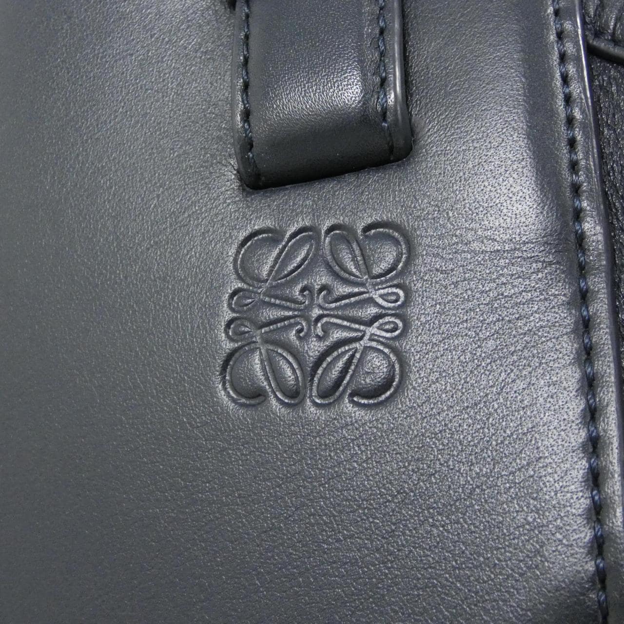 ロエベ ハンモック ナゲット A538H04X02 バッグ