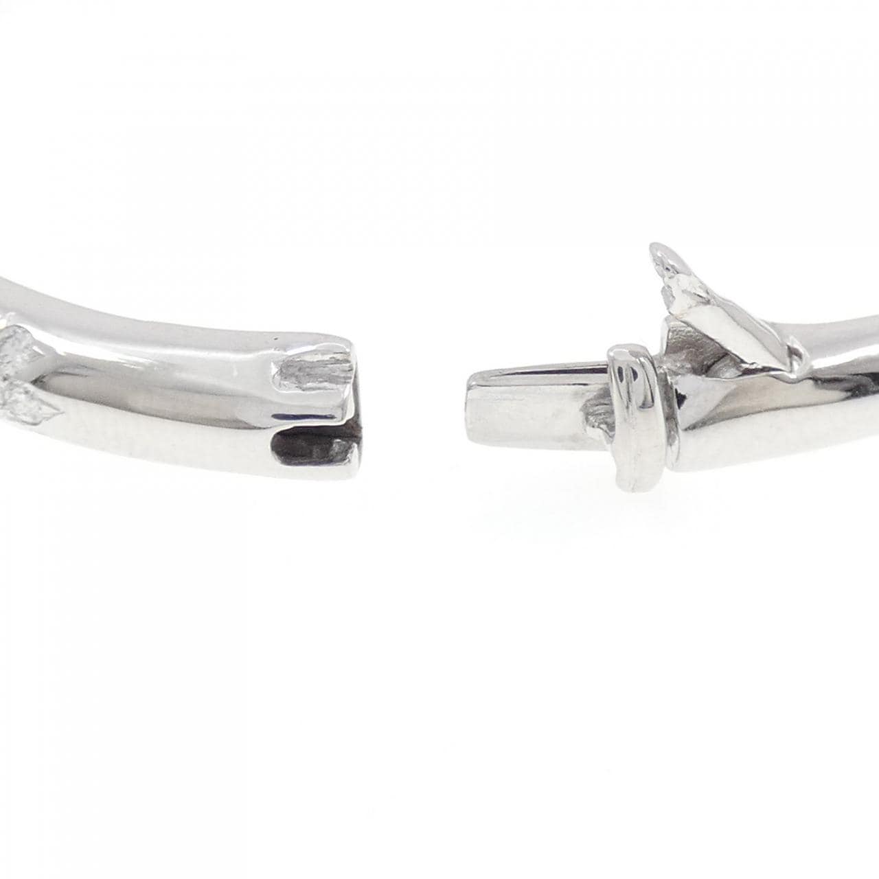 【ヴィンテージ】ヴァンクリーフ&アーペル ダイヤモンド バングル