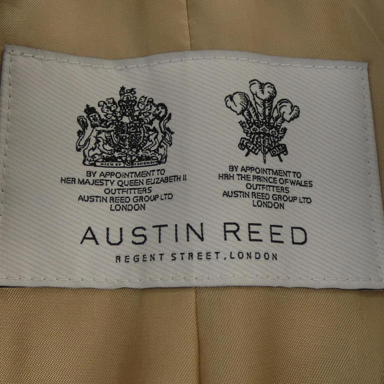 Austin lead AUSTIN REED外套