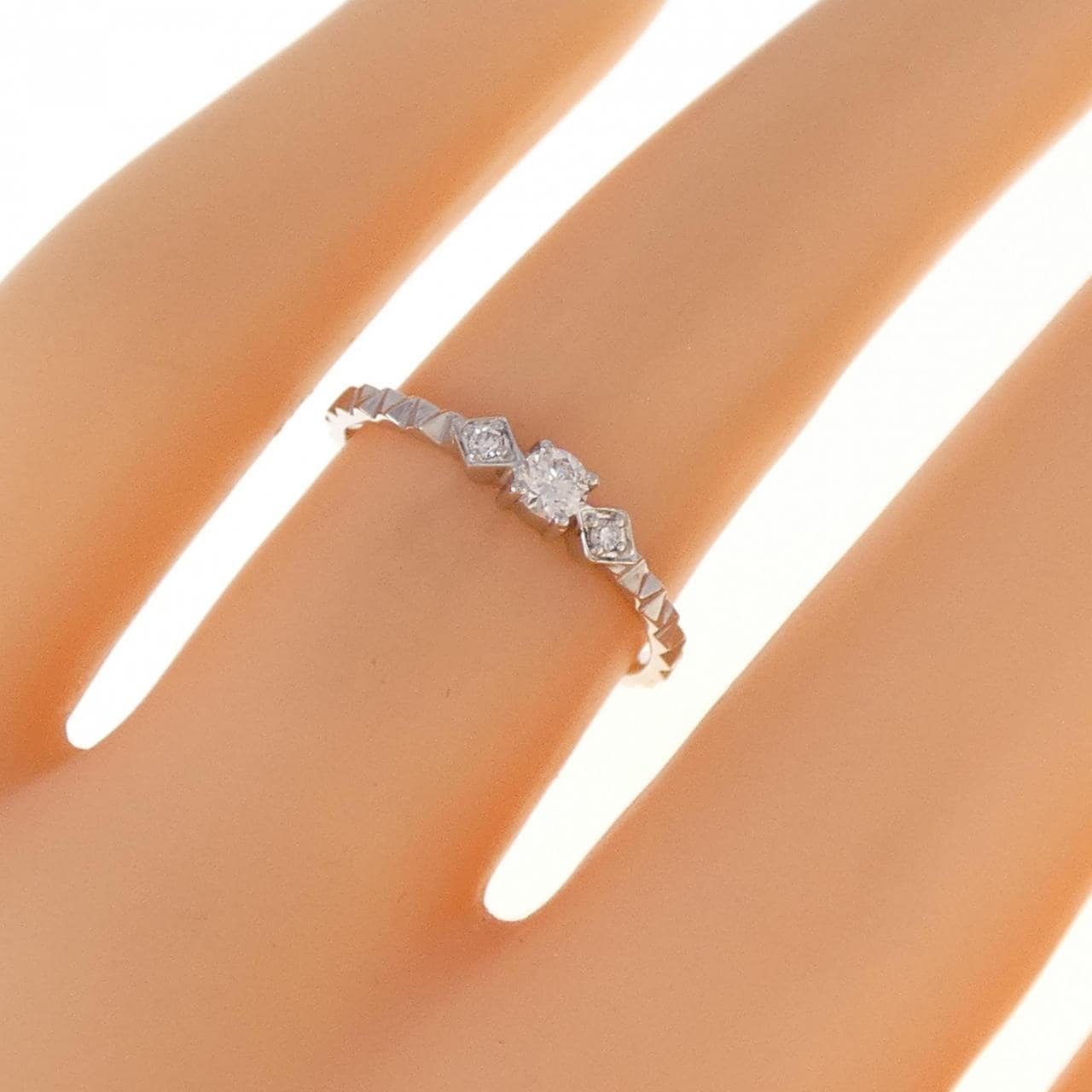 【新品】PT ダイヤモンド リング 0.10CT