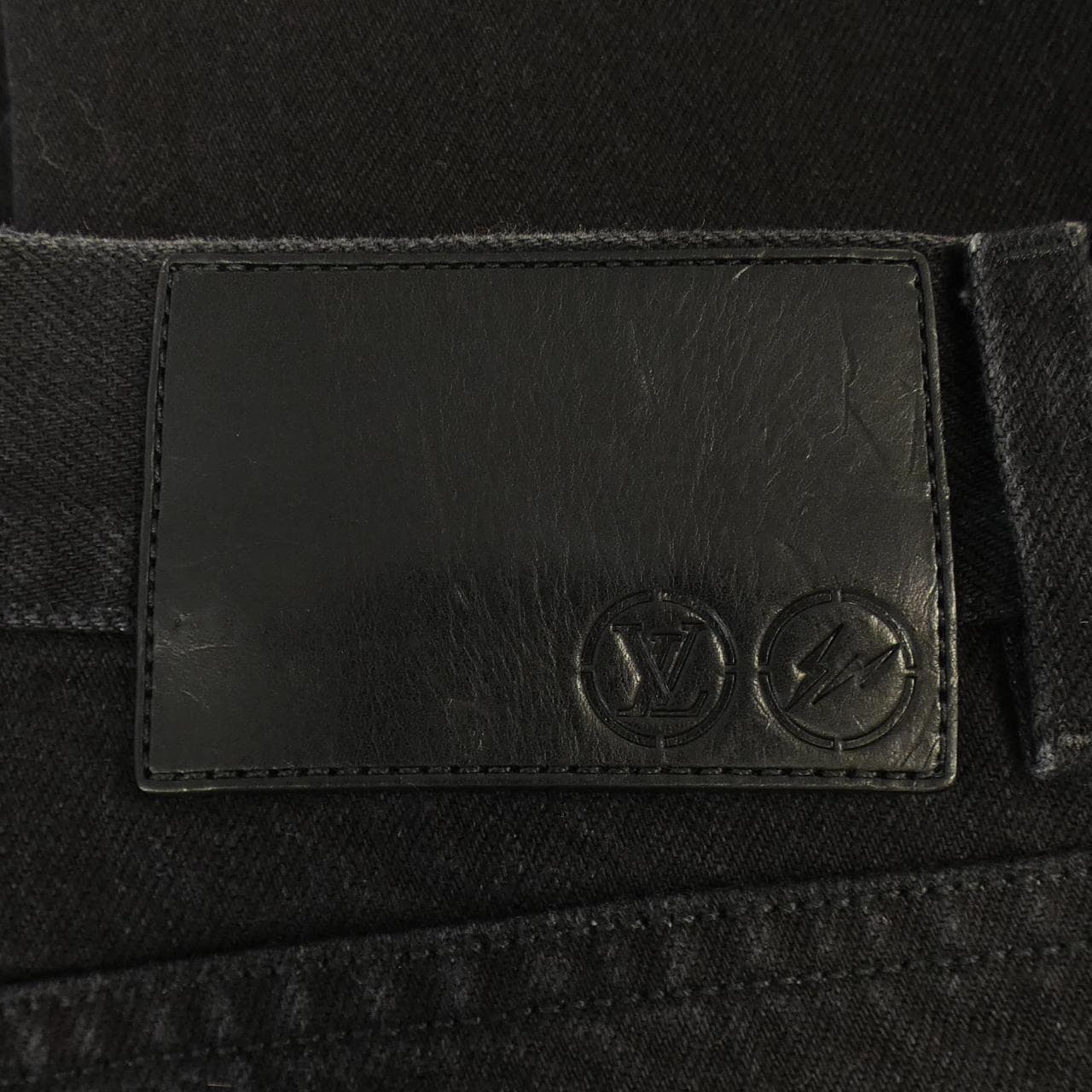 ルイヴィトン LOUIS VUITTON ジーンズ