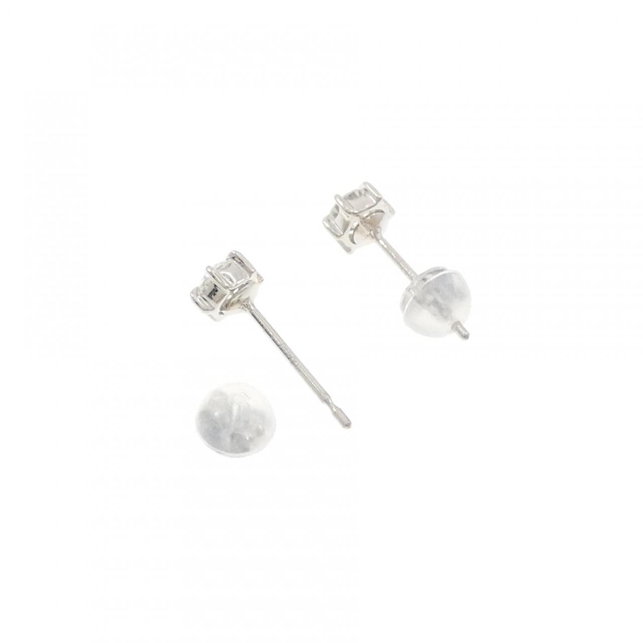 PT900 ソリティア ダイヤモンド ピアス