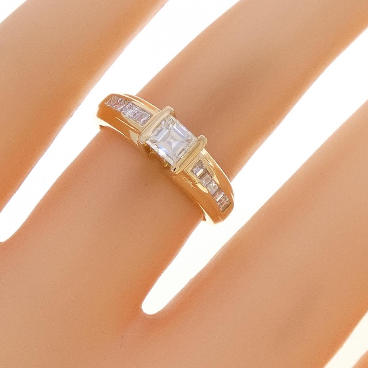 K18YG ダイヤモンド リング 0.56CT