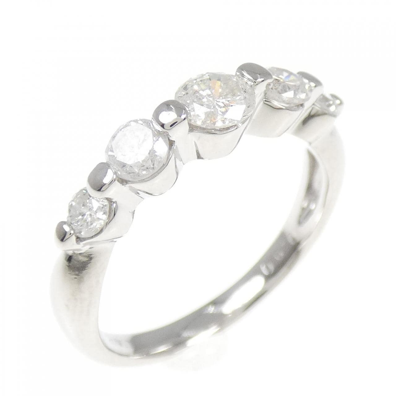 PT ダイヤモンド リング 0.90CT