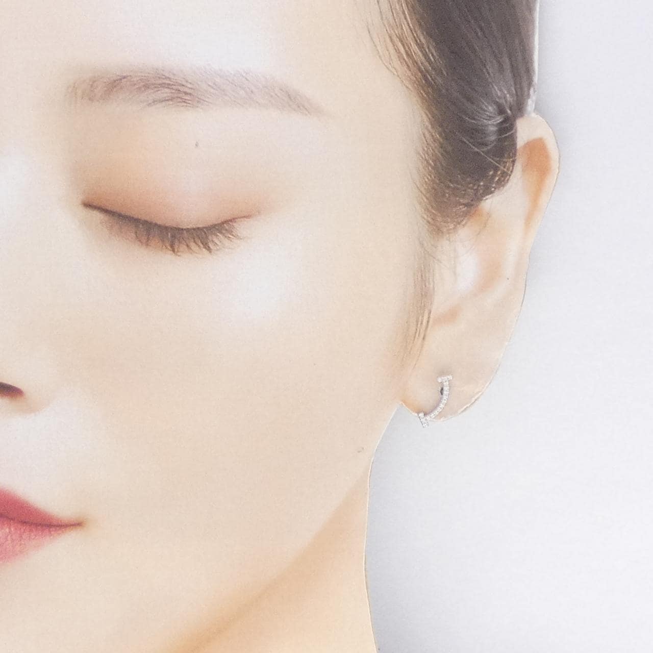 ティファニー Tスマイル ピアス