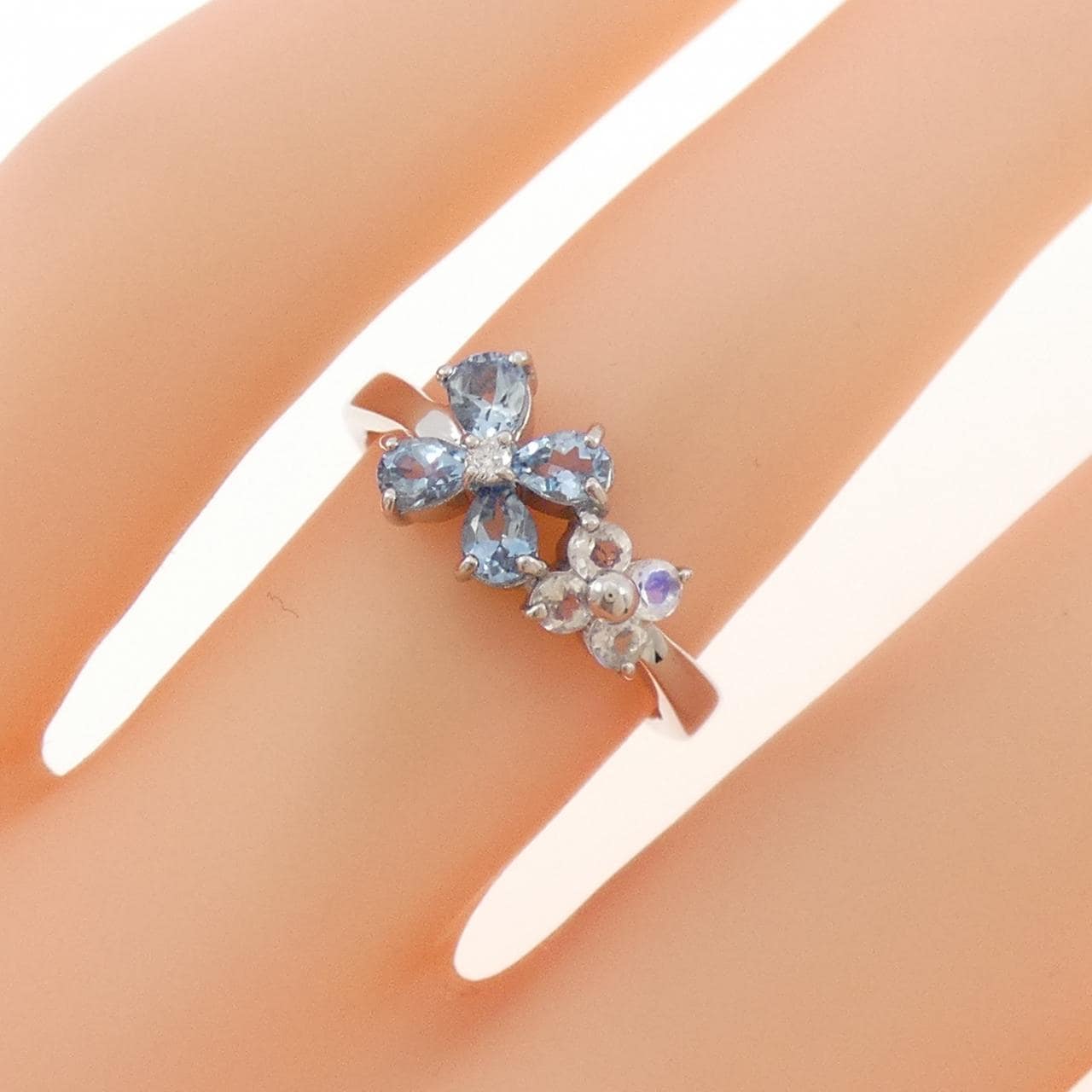 K18WG フラワー カラーストーン リング