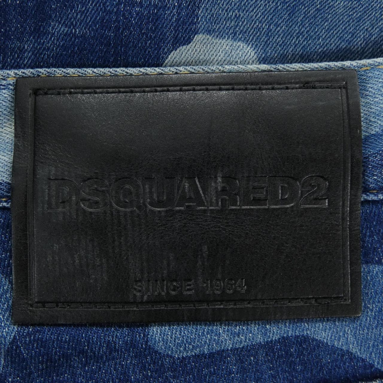 ディースクエアード DSQUARED2 S74LB1100 パンツ