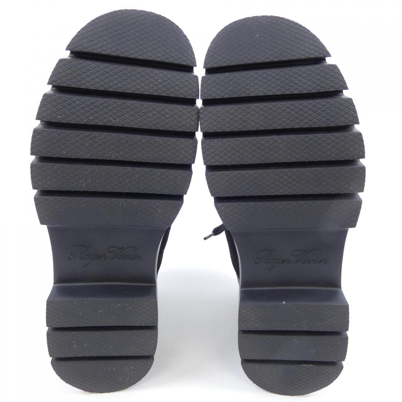 ロジェヴィヴィエ ROGER VIVIER スニーカー