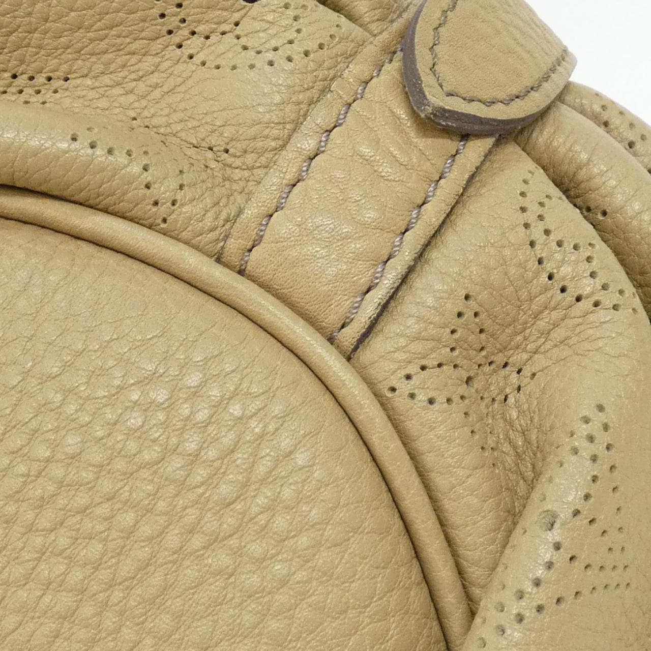 ルイヴィトン マヒナ XS M95973 ショルダーバッグ