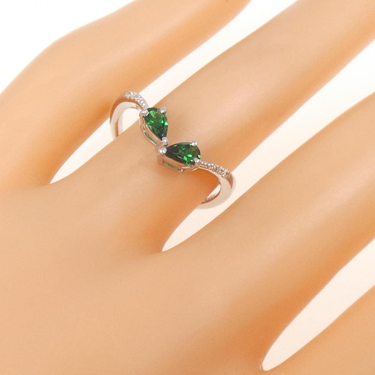 【新品】PT グリーンガーネット リング 0.41CT