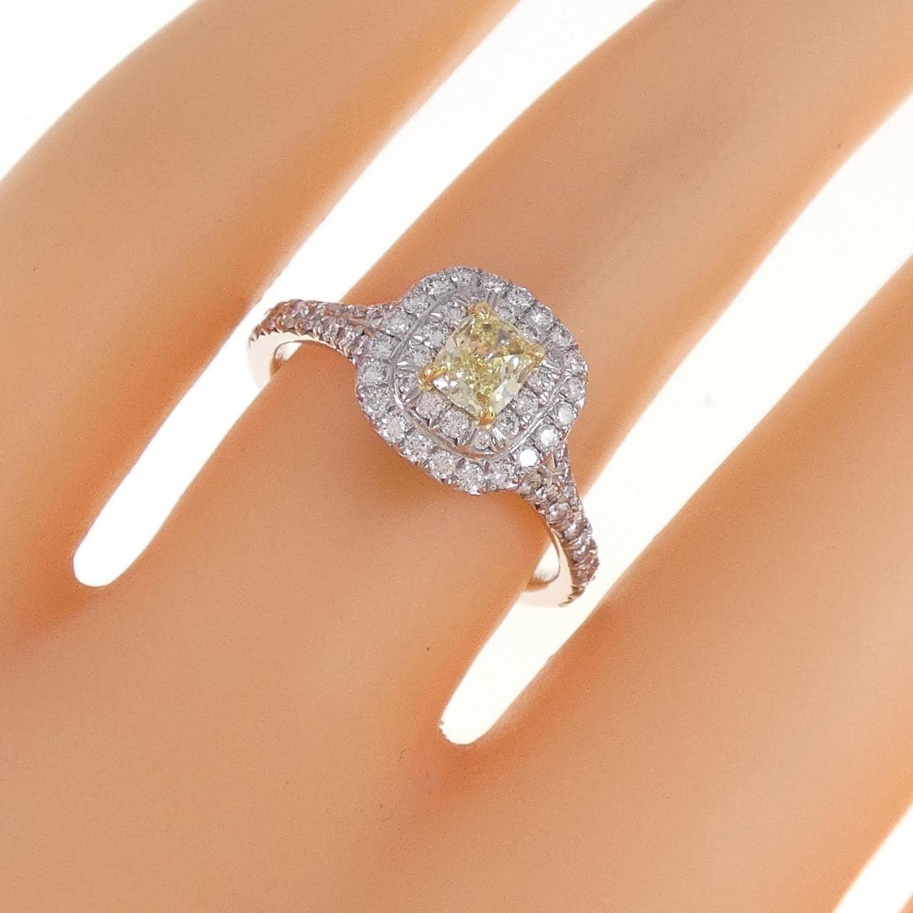 TIFFANY Sorest Ring 0.30CT