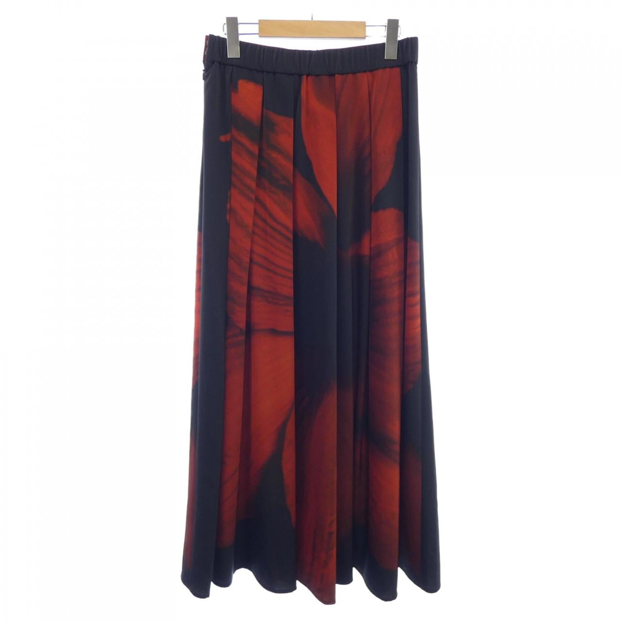 バジーレ28 BASILE 28 スカート