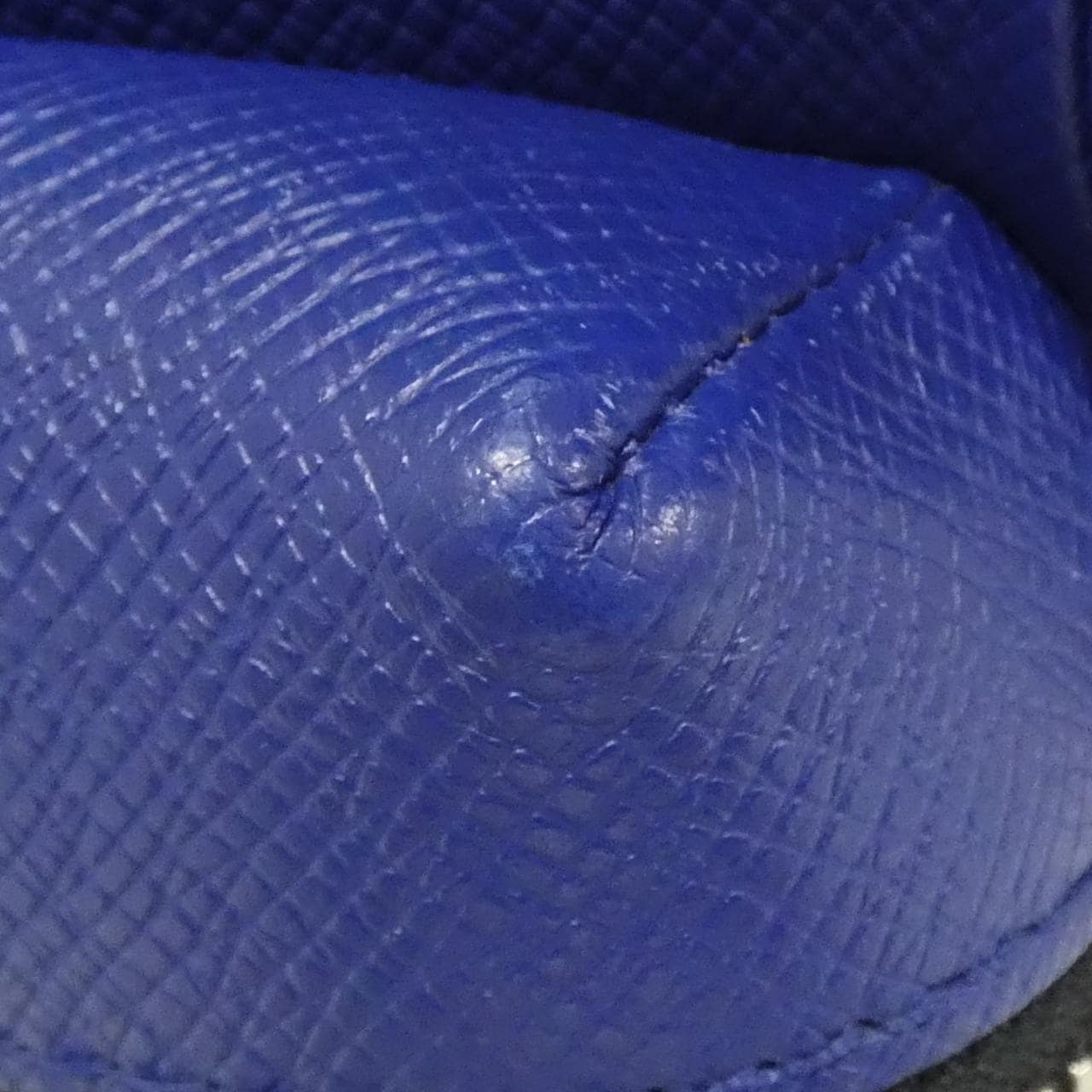 ルイヴィトン タイガ ラマ アウトドア メッセンジャー PM M30242 ショルダーバッグ