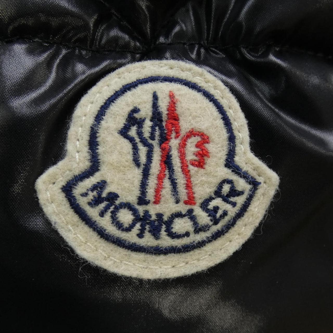 モンクレール MONCLER ダウンジャケット