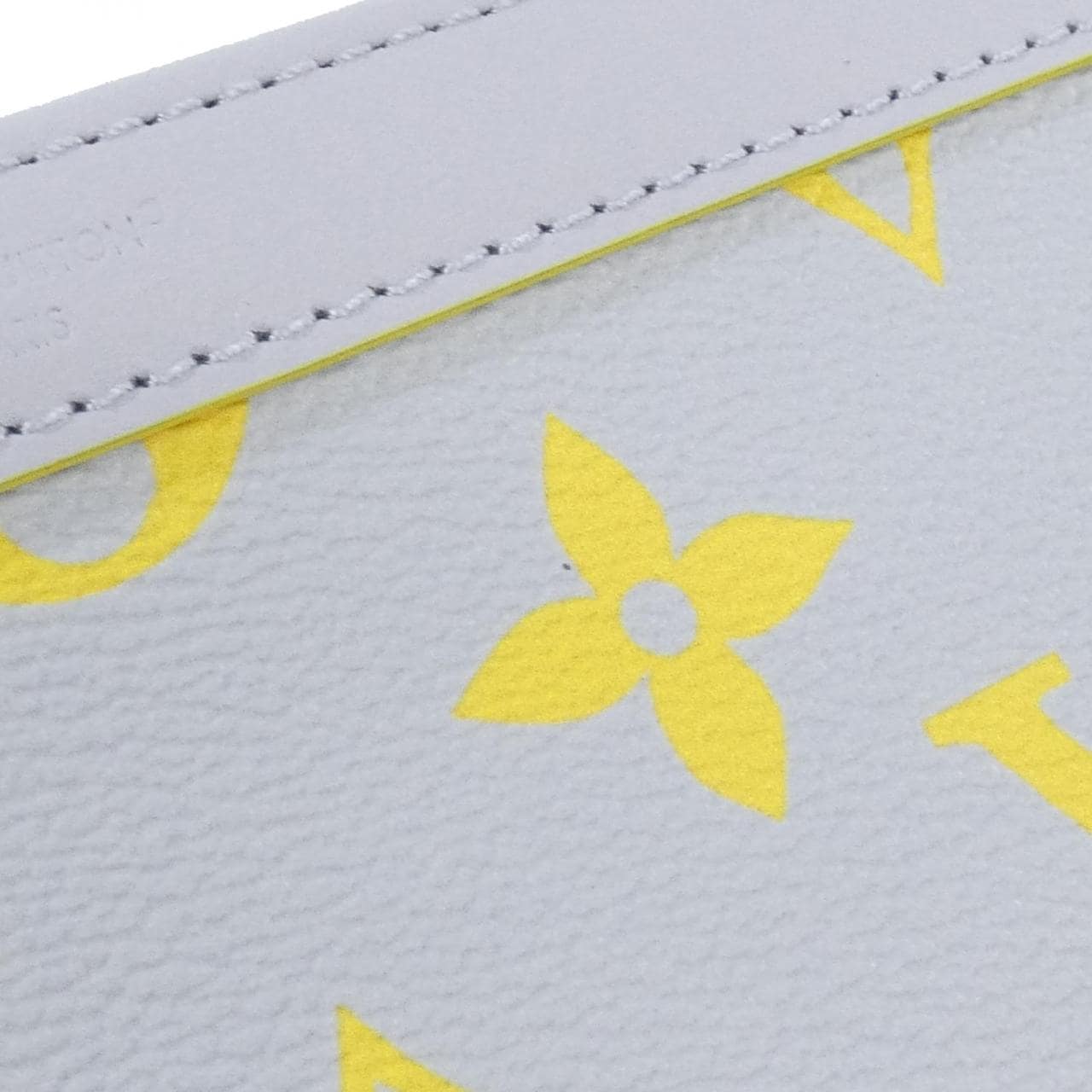LOUIS VUITTON Monogram Glow Gaston 可穿戴钱包 M14690 单肩包