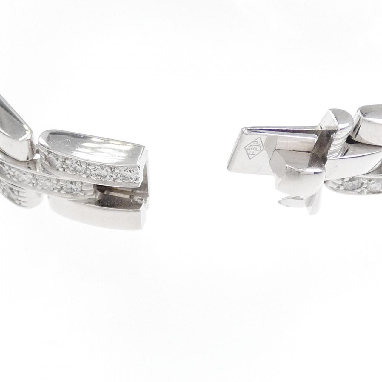 Cartier Maillon panthère half 钻石手镯
