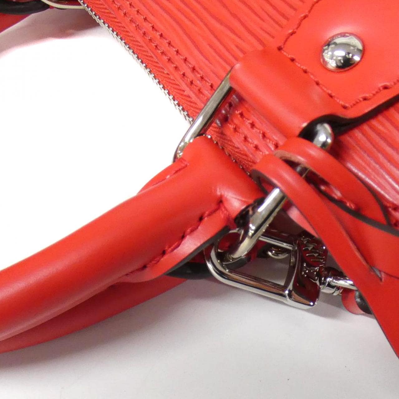 ルイヴィトン エピ アルマBB M41160 バッグ