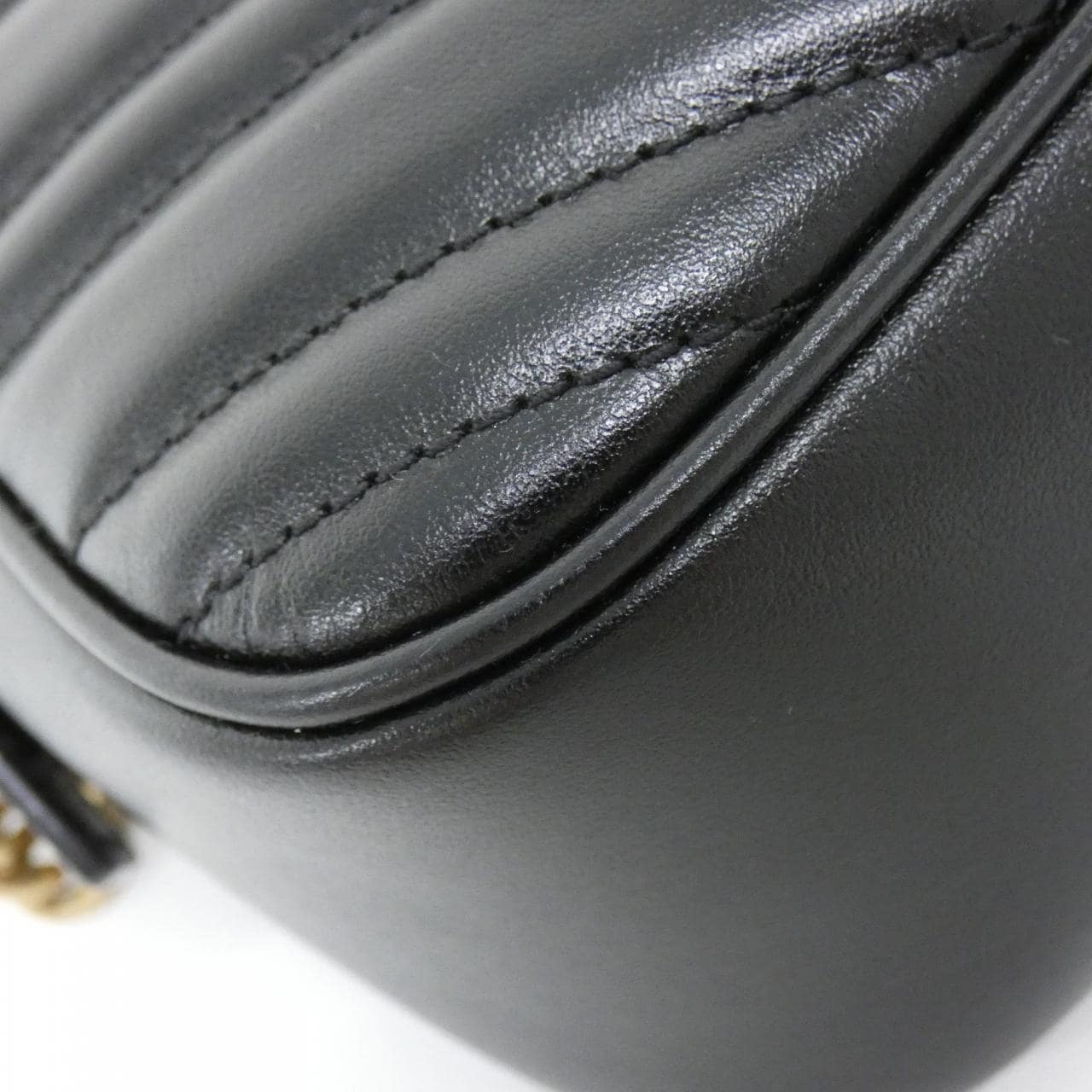 グッチ GG MARMONT 447632 DTD1T ショルダーバッグ