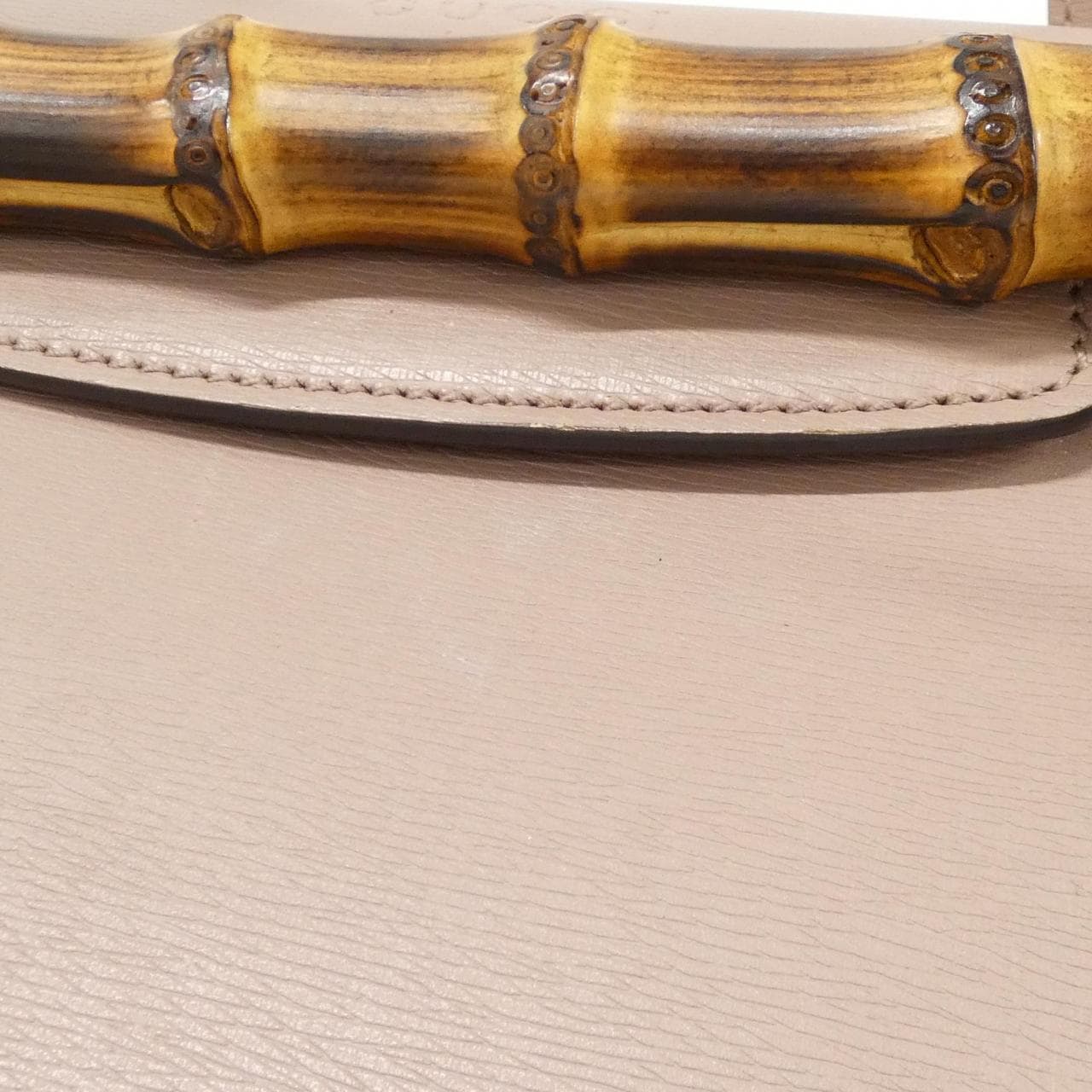 グッチ 338989 ARU0G バッグ