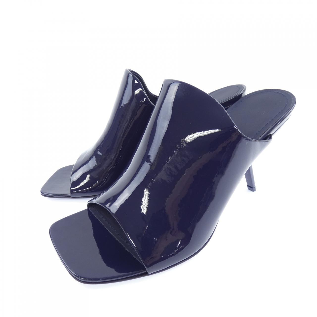 サルヴァトーレフェラガモ SALVATORE FERRAGAMO サンダル