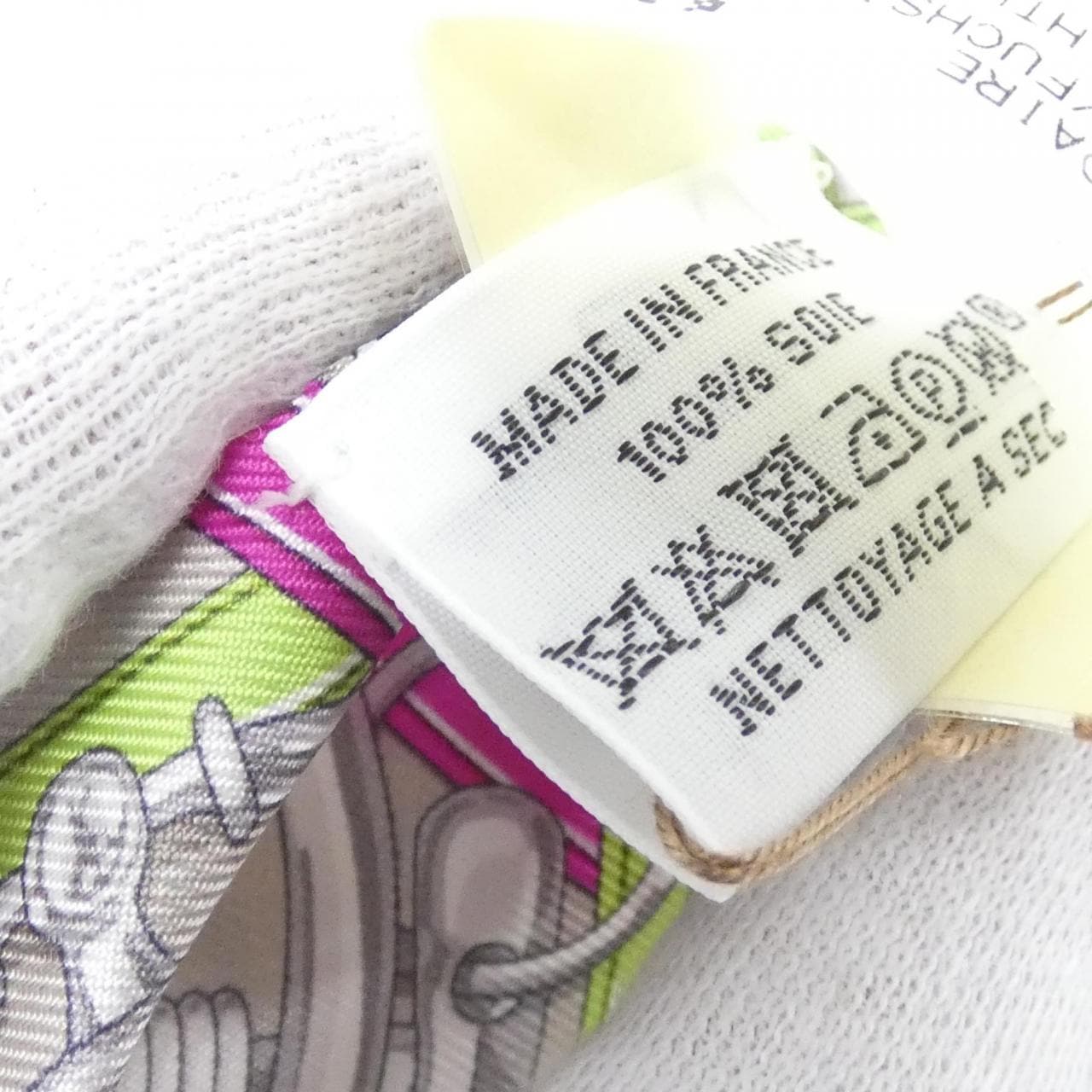 【未使用品】エルメス HARNAIS LEGENDIRE ツイリー 064299S スカーフ