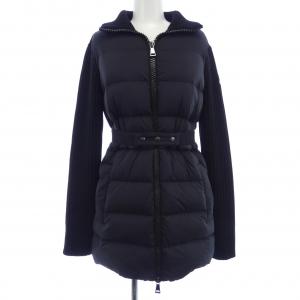モンクレール MONCLER ダウンジャケット