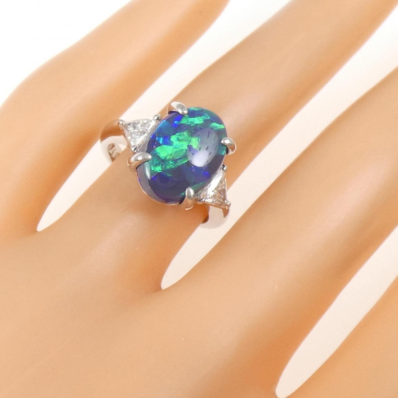 PT900 ブラックオパール リング 4.336CT