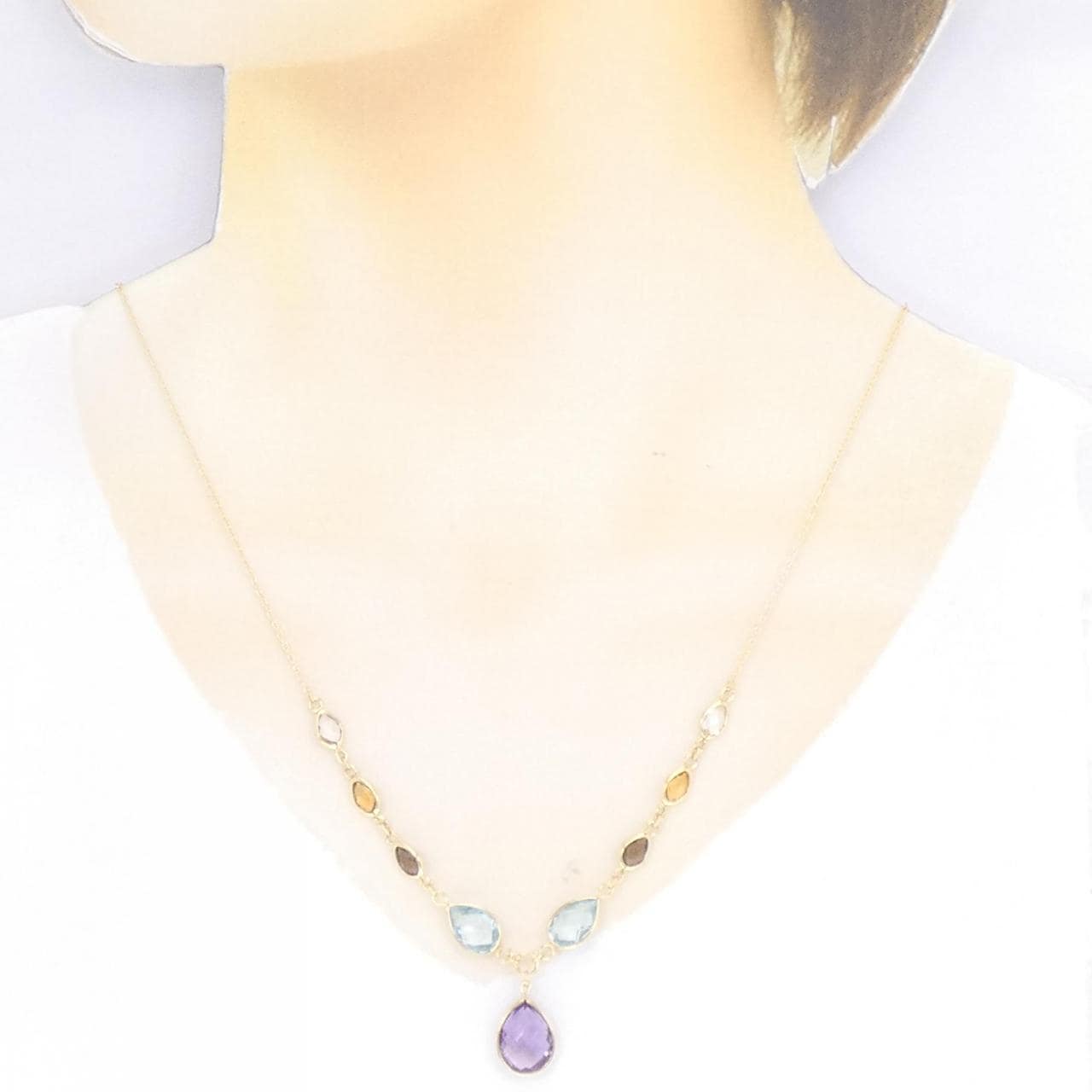750YG colored stone necklace