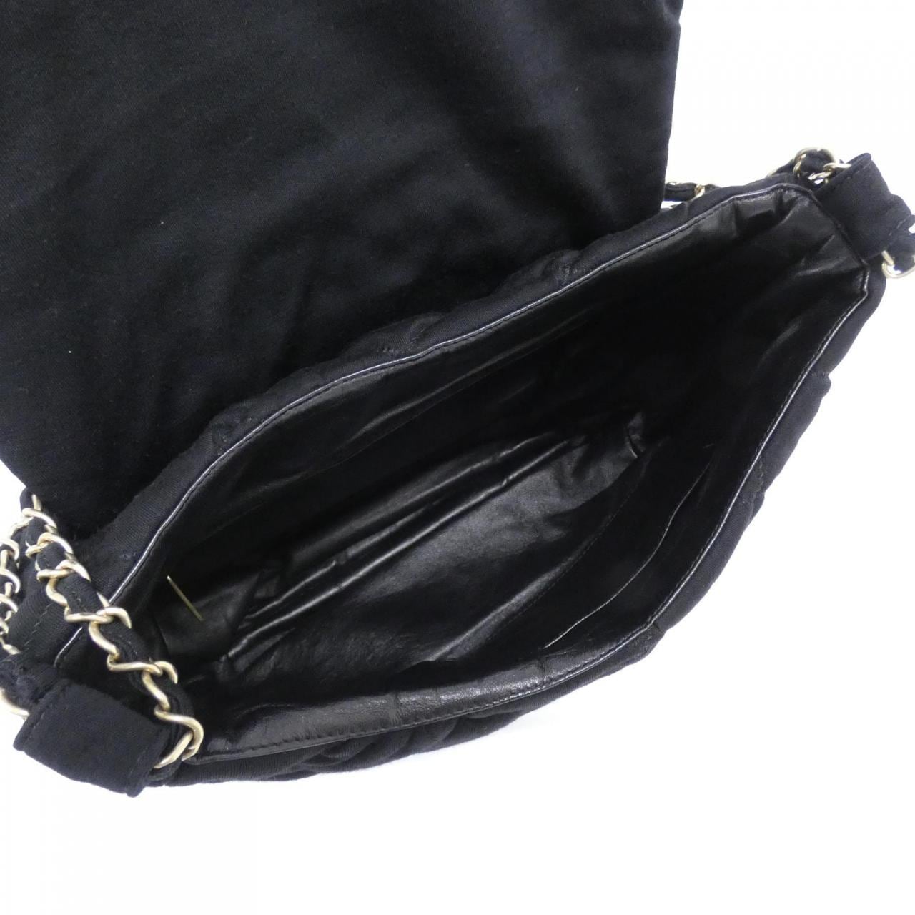 シャネル バブルキルト ライン ショルダーバッグ