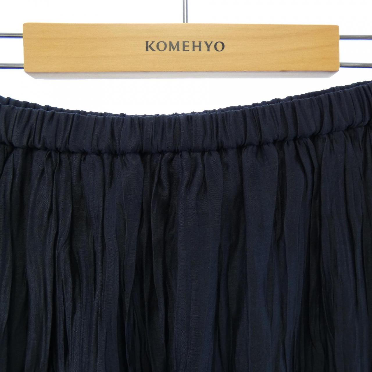 ソブ SOV. スカート