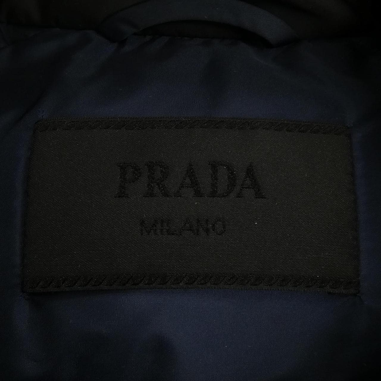 プラダ PRADA トライアングルロゴ SGH573 R132 Q04 ダウンジャケット