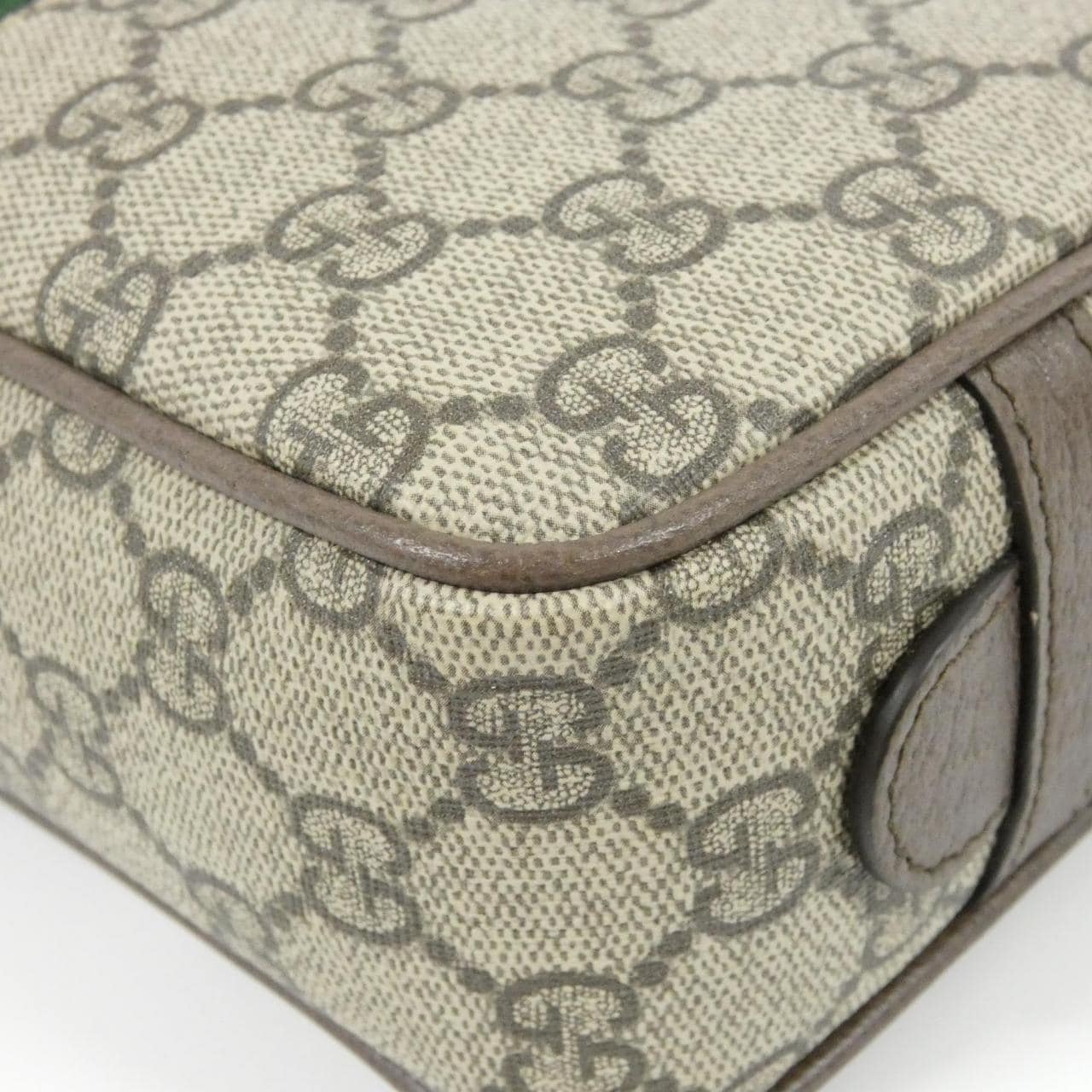 グッチ GUCCI SAVOY 760019 96IWT ポーチ