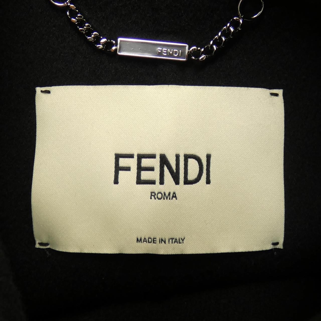 フェンディ FENDI ケープ