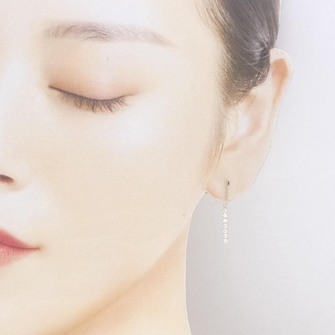 K10YG キュービック ピアス