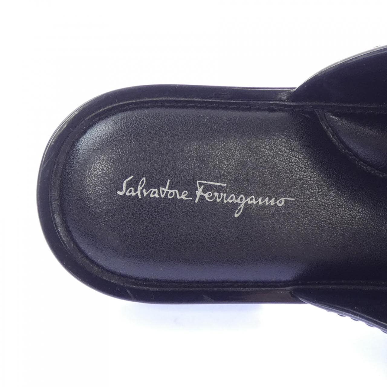 サルヴァトーレフェラガモ SALVATORE FERRAGAMO サンダル