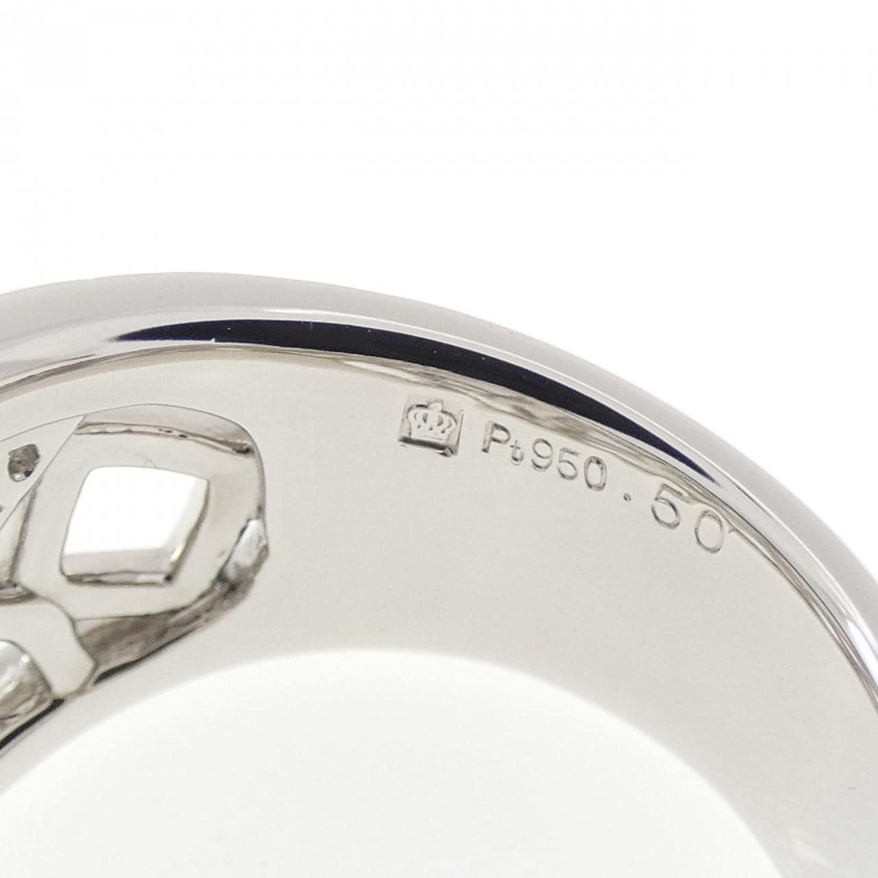 ロイヤル アッシャー ナインシェイプス リング 0.50CT