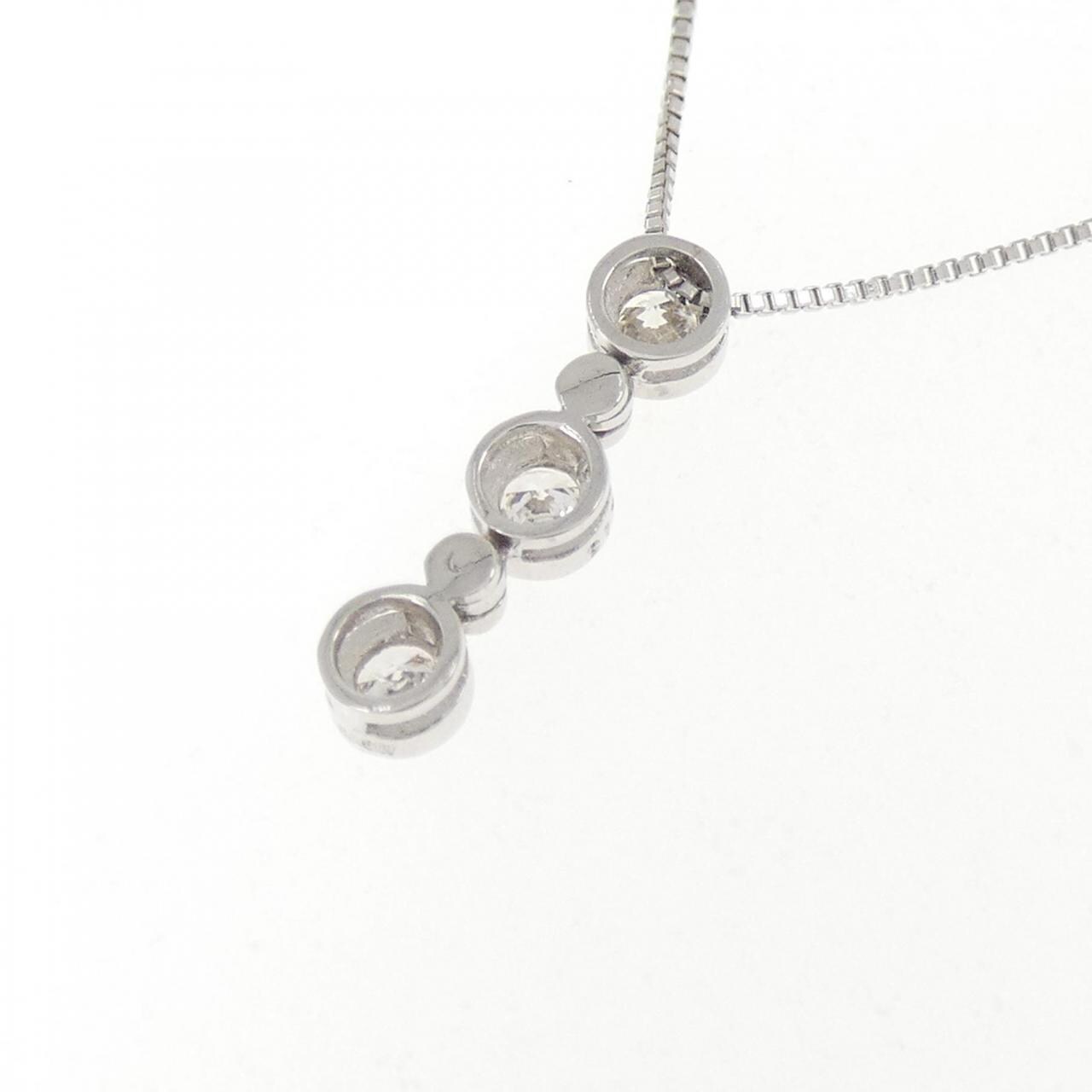 K18WG スリーストーン ダイヤモンド ネックレス 0.15CT