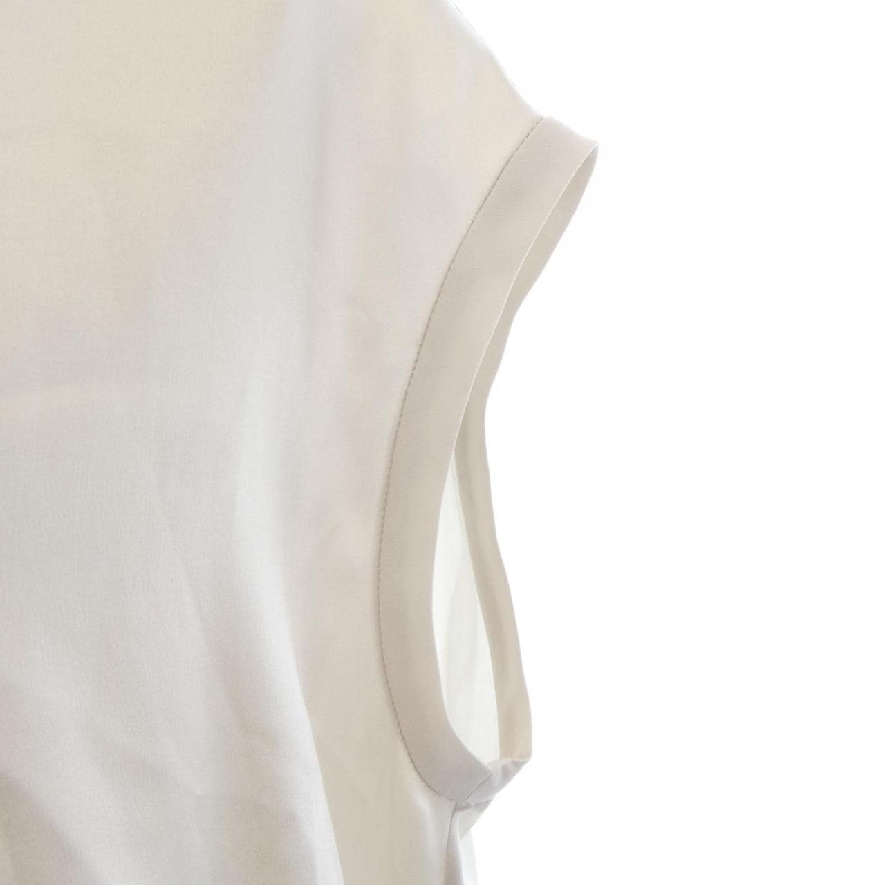 ブルネロクチネリ BRUNELLO CUCINELLI トップス