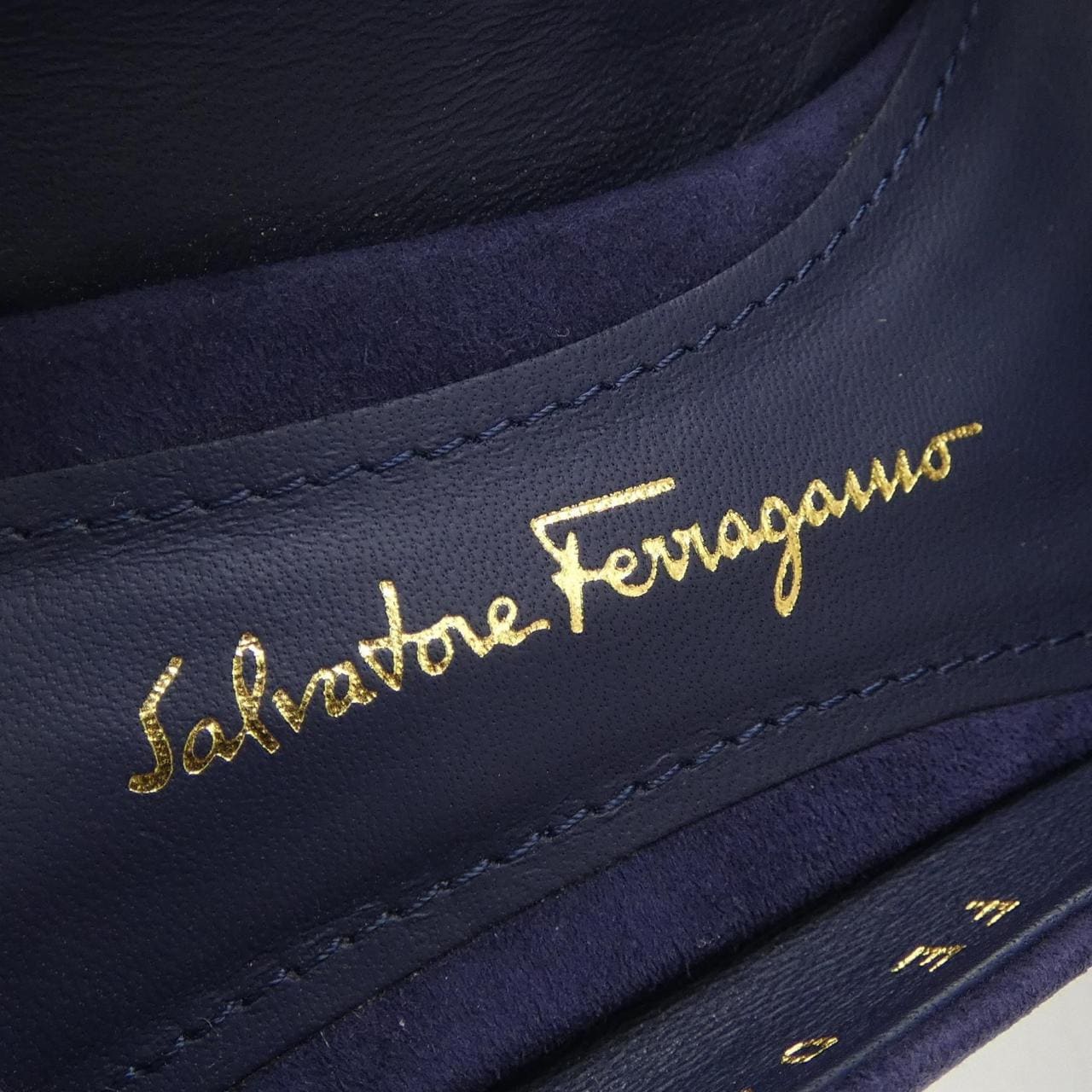 サルヴァトーレフェラガモ SALVATORE FERRAGAMO パンプス