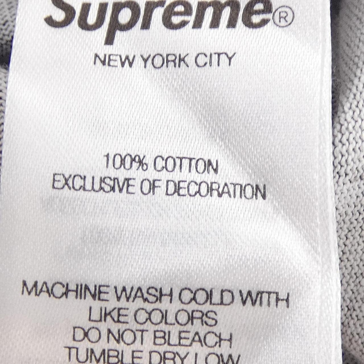 シュプリーム SUPREME Small Box L/S Tee トップス
