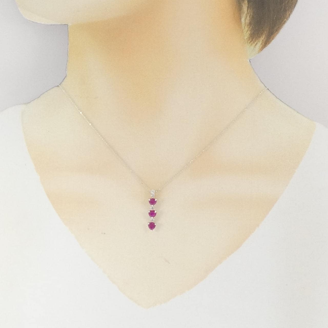 K18WG ルビー ネックレス 1.16CT