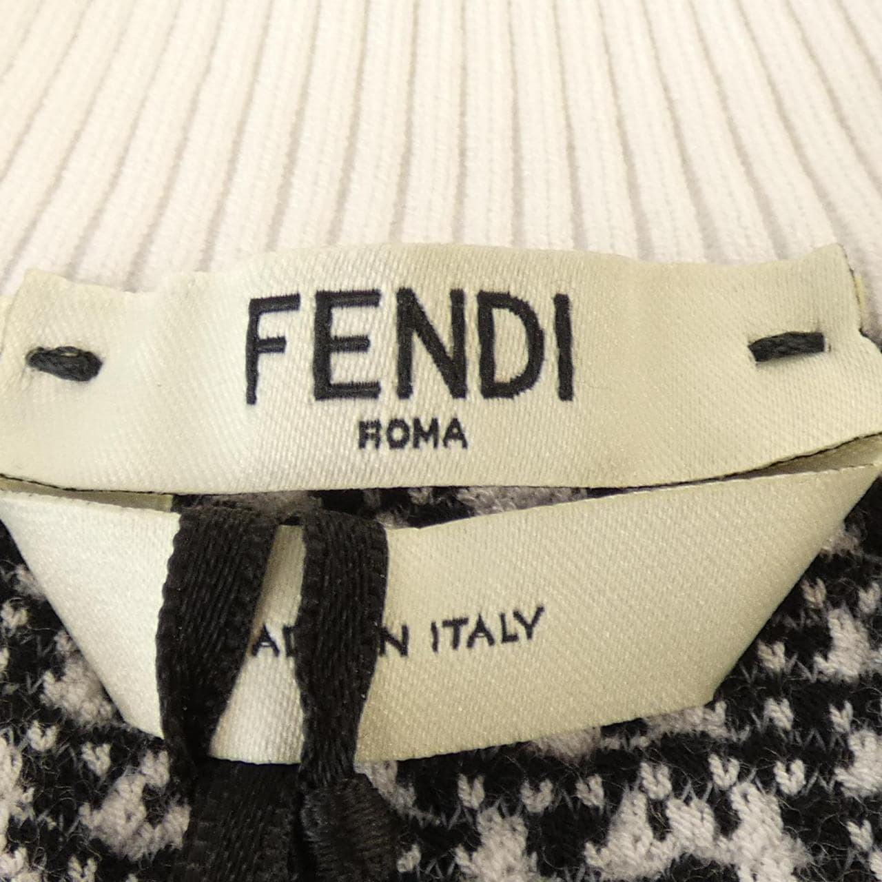 フェンディ FENDI FZC869 AF4U カーディガン